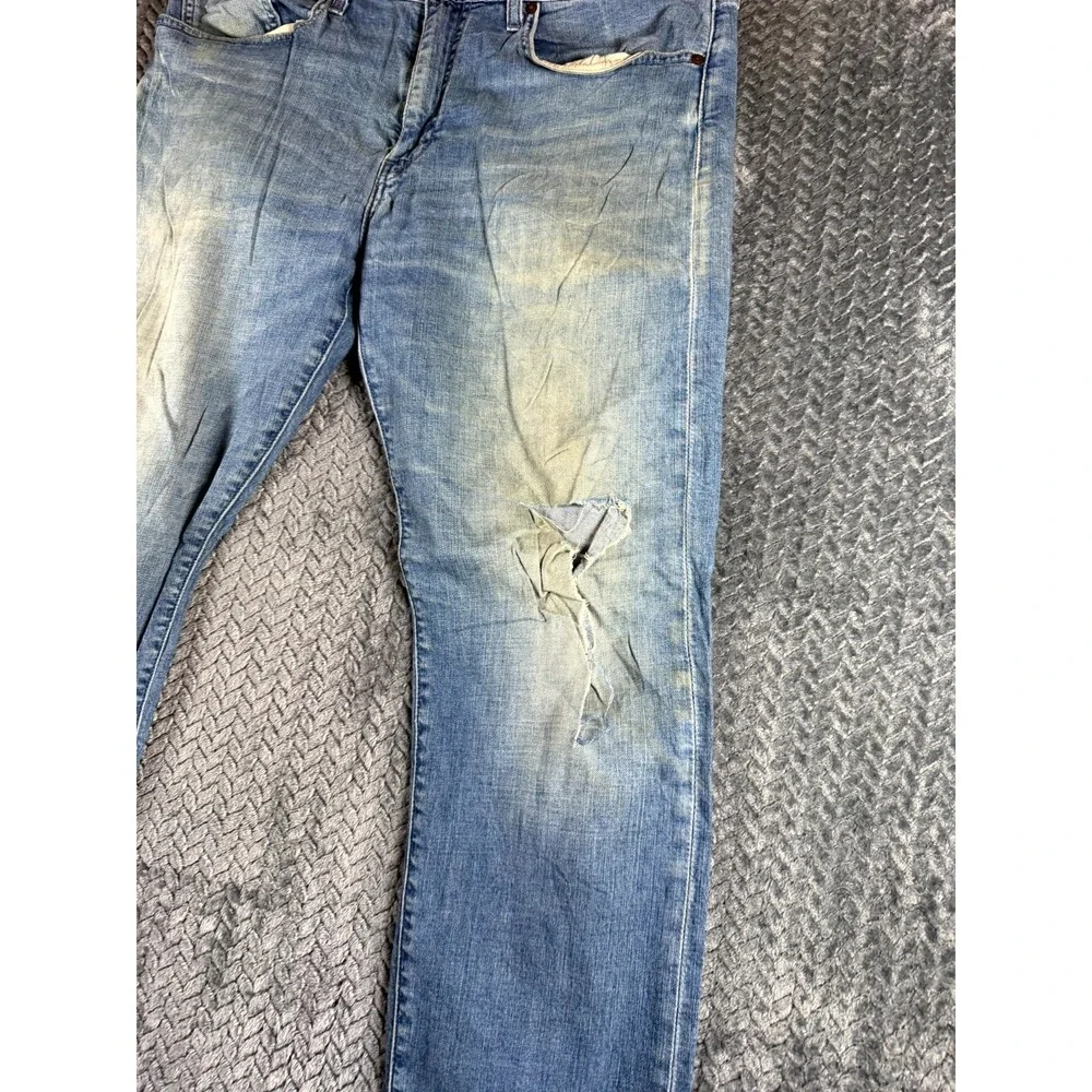 Levi's 502 Straight‎ Jeans Mens 34x32 Blue Whiskering Denim Mid Rise Distressed